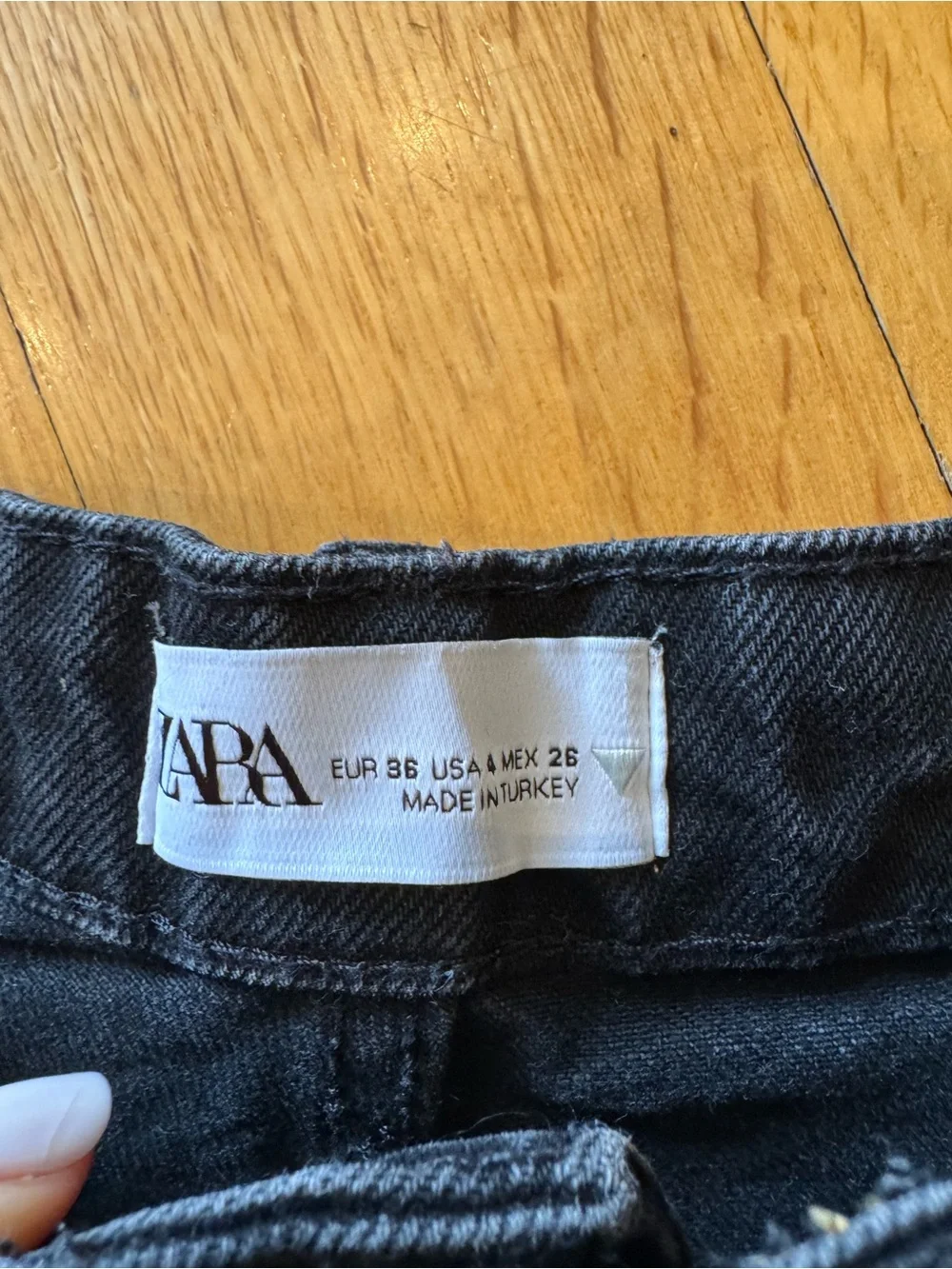 Zara washed black wide leg ripped jeans - Picture 4 of 9